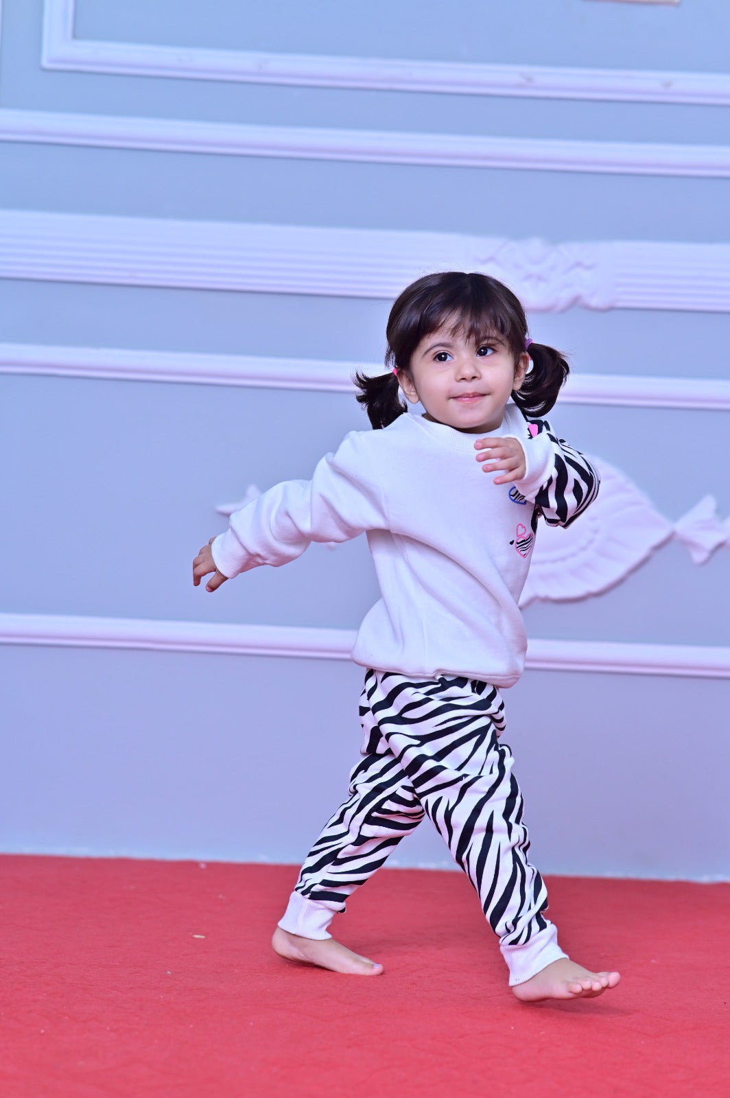 Zibra Fleece Sweatshirt & Trouser